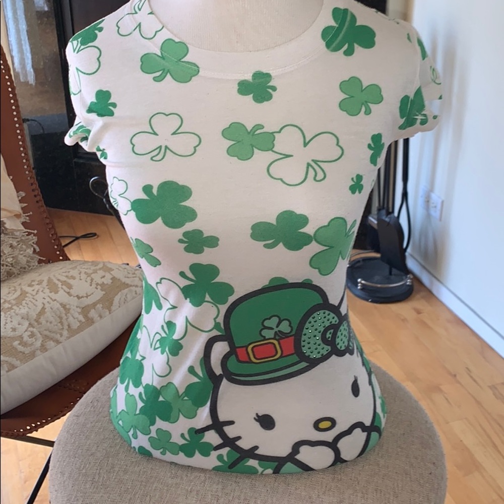 Hello kitty saint Patrick’s day shirt
